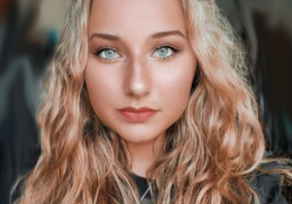 Taryn Patterson in cast of YSU Theatre's latest production